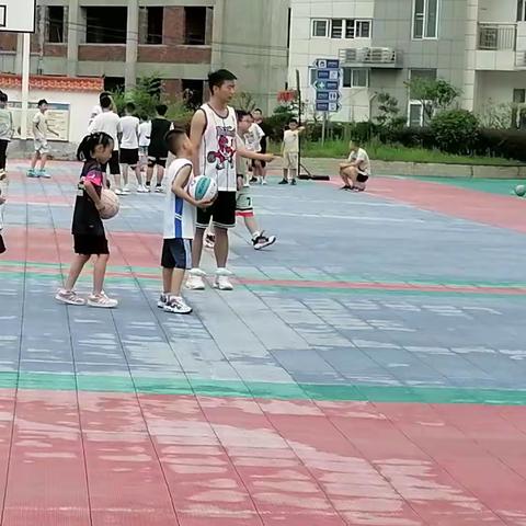 范礼城的暑假生活