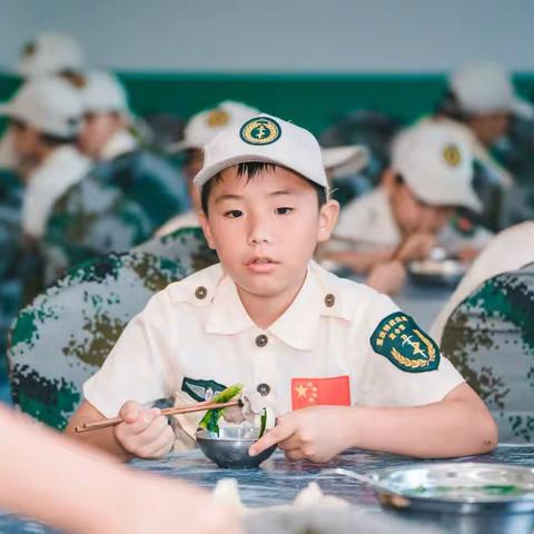 南湖小学五年级二班彭阳的美篇