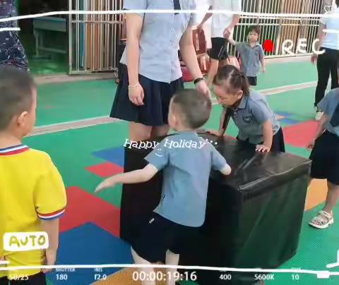 苗苗班第三周幼儿园生活记录