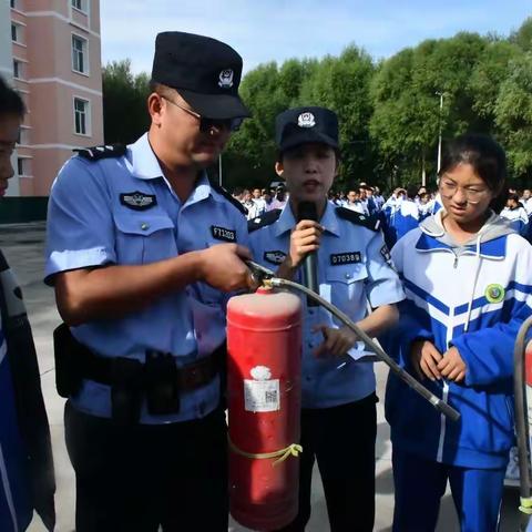 开展消防演练，筑牢安全防线。