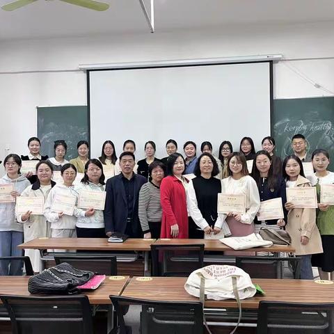 优质课堂展风采，观摩学习共成长