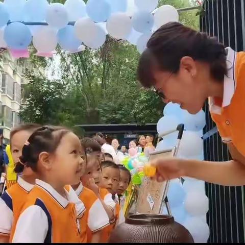 时光清浅，用爱陪伴！［迪斯尼快乐幼儿园中一班9月.10月教育教学美篇］