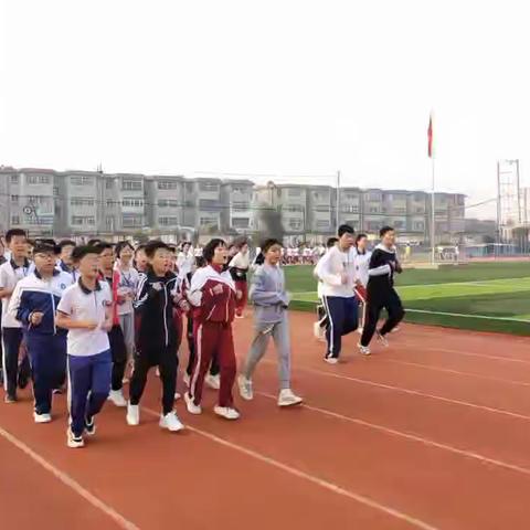 “成长没有句点，青春一路向阳”——记录武宁中学初二学子充实闪亮的一天