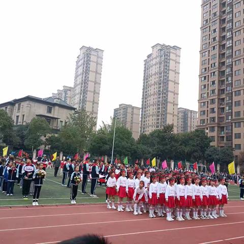 【育英德景园小学】遇见“童”心，看向未来——小教2203班