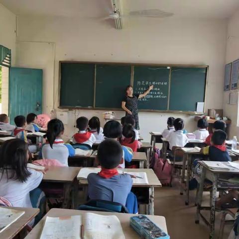 带笏小学“防溺水”主题班会课