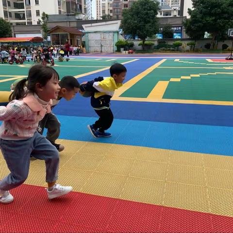 贞丰县第三幼儿园习武二班——户外游戏篇