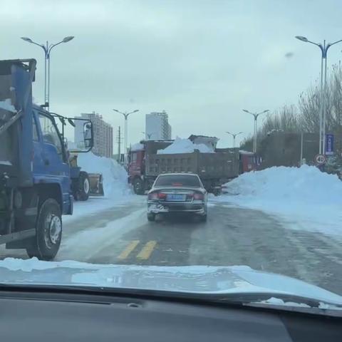 雪中送“炭”暖人心，勃利县建设银行全力应对暴雪严寒天气 保障金融服务