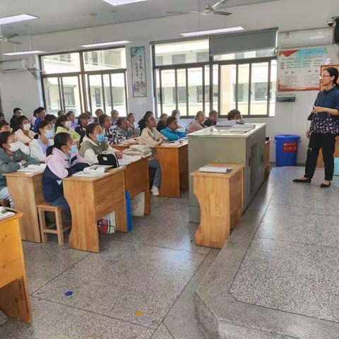 “引领学生积极参与，提高生物课堂时效”——金郊初中生物组教研活动