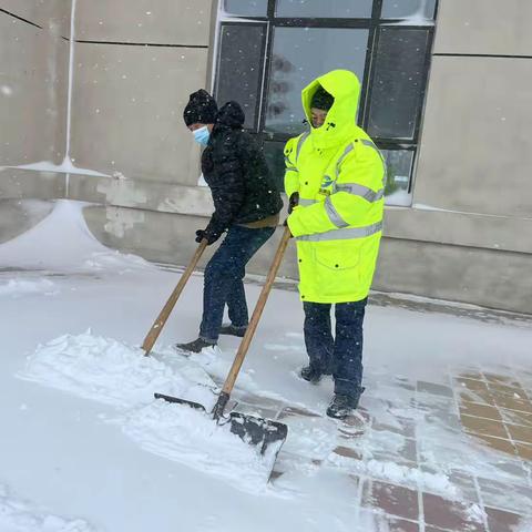 【八百垧服务区】以雪为令，清雪保畅