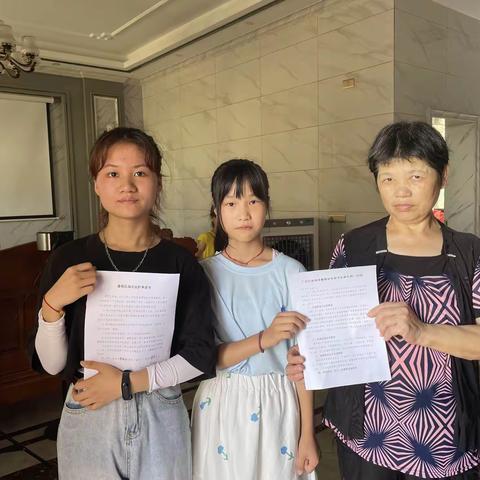 守护希望 关爱成长—记郑坊小学暑期“万师访万家”活动