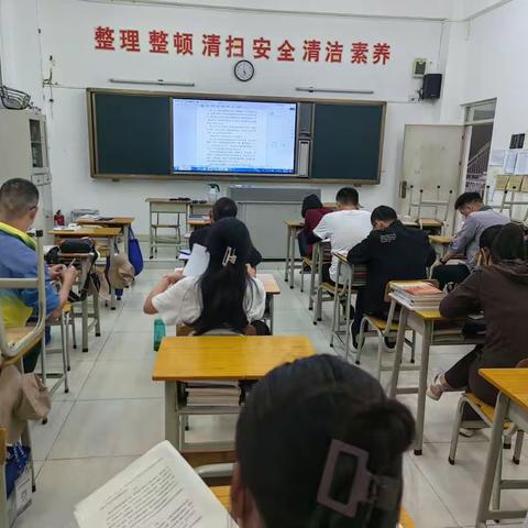 洋浦高级技工学校化工专业部政治学习