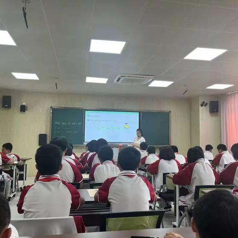 海口市长彤学校七年级英语组第一次公开课教学活动纪实