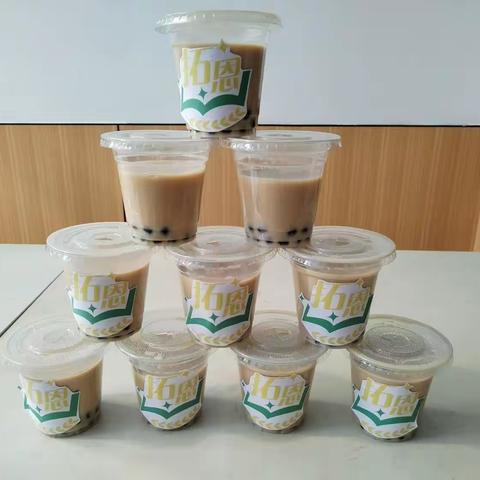 叮！冬天里的第一杯奶茶！