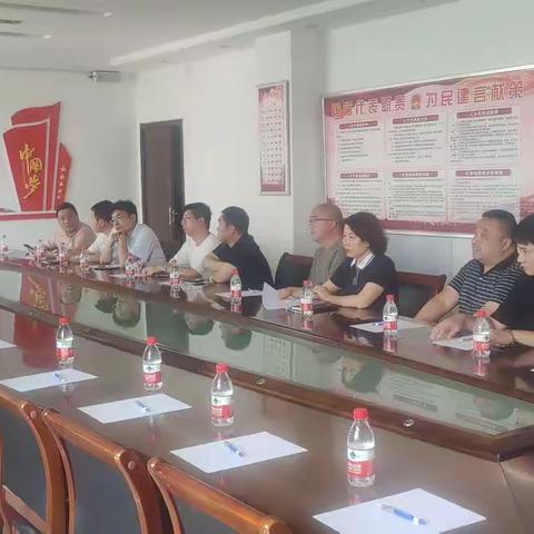 灵井镇人大主席团开展“助力优化营商环境，为企业发展搭建良好平台”专题研讨会
