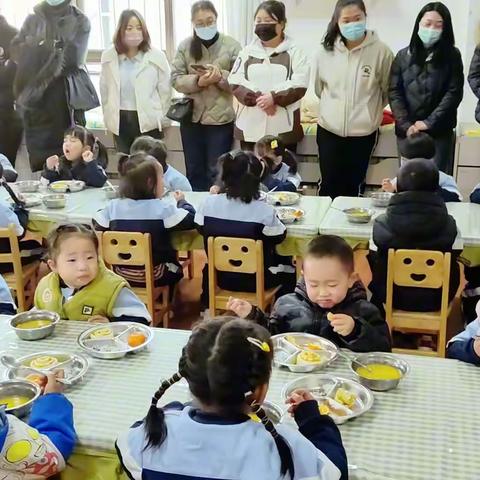 “伴”日相约 “幼”见成长﻿——秦安县第三幼儿园小八班 开展半日家长开放日活动