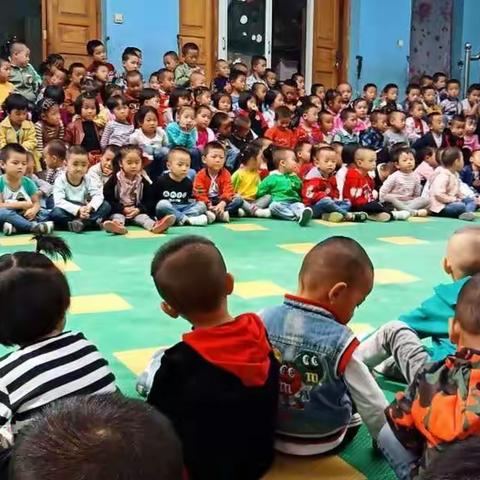 蓝天幼儿园故事会：狼大叔的红焖鸡：