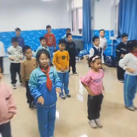 “武出雄健风姿”---育英小学武术社团活动