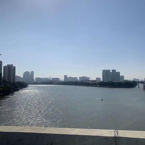 生活苦乐参杂