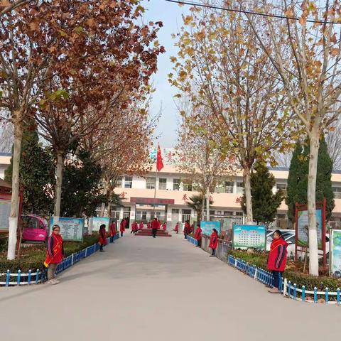 傲梅飘香千里传，西小少年强中强—南蒲街道西郭庄小学篮球操比赛圆满成功！