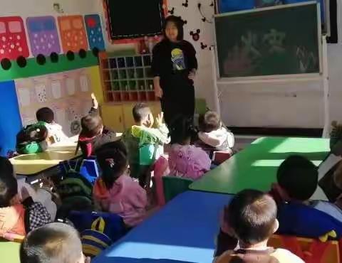 向阳幼儿园消防安全演练活动