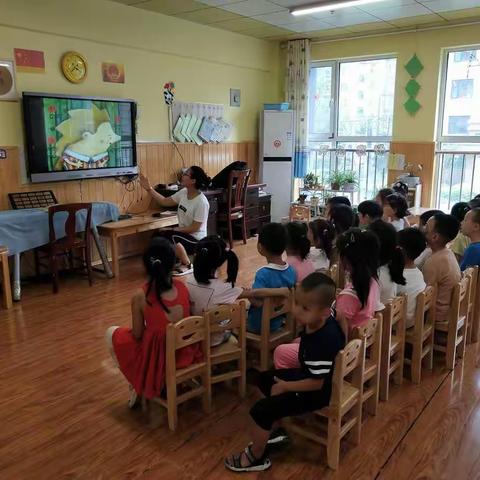 欣诚幼儿园中三班:细雨落地笑声起