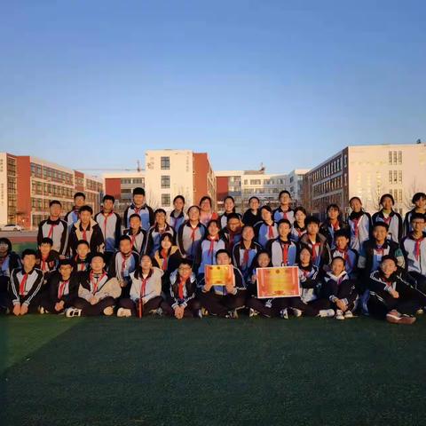 时光不语，静待花开——成德中学七三班班级风采