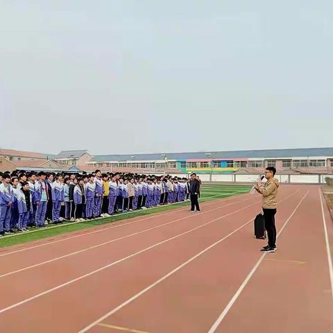 居安思危抓演练，校园防火钟长鸣