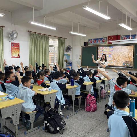 携手共进，砥砺前行——记梅江区鸿都小学到西阳学校结对帮扶交流活动