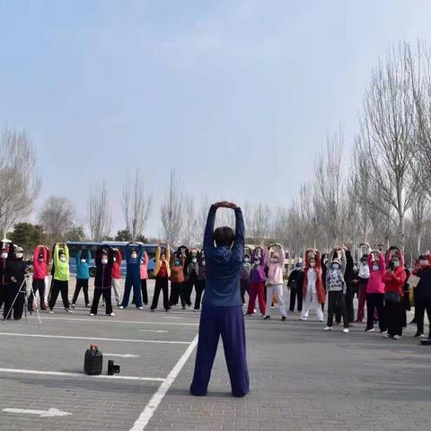 热河健身气功辅导站 举办首届健身气功公益课