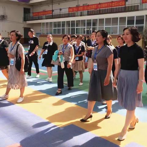 同心同行同交流  互学互研共发展