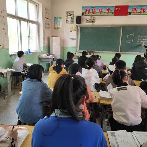 【关爱学生幸福成长】馆陶县河西小学--推门听课