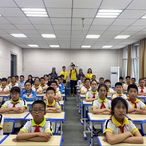 百年辉煌路，童心献给党——记莱阳市第二实验小学五（五）庆祝建党100周年系列活动
