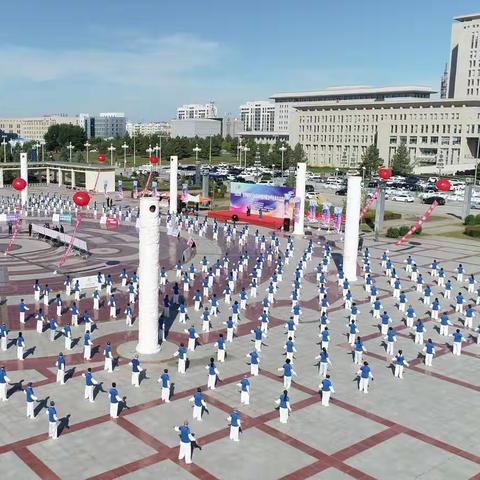 2022年呼伦贝尔各地开展“世界健身气功日”活动