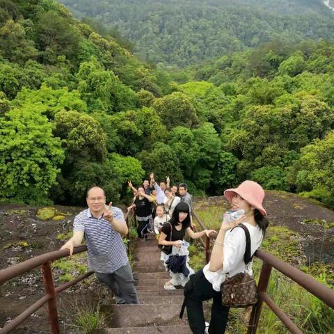 2019年余朋学校工会春游活动剪影