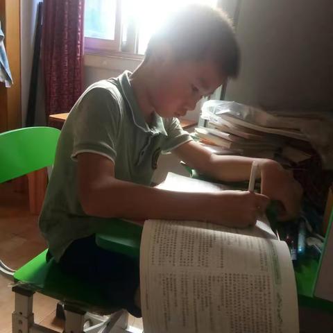 忙碌但充实的暑假 白云路小学四<3>班周瑞琦