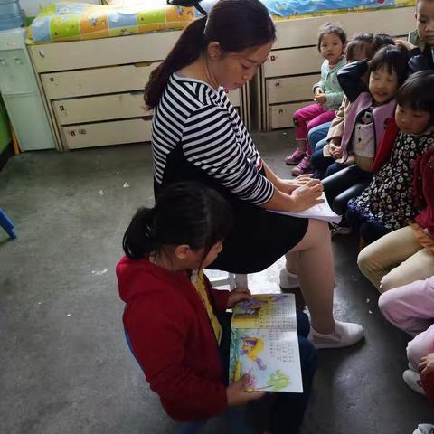 大三班十月书香校园