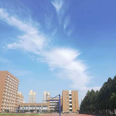 洛阳偃师中成外国语学校初中部第一次月考开考