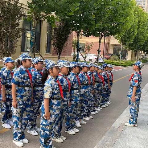 四年级五班的“小兵时光”