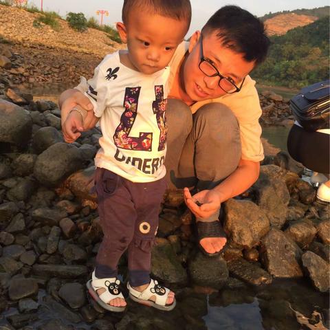 爸爸妈妈宝宝去巧马