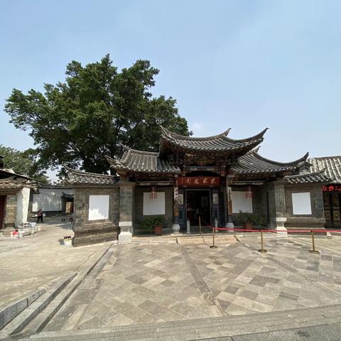 七彩云南行：朱家花园、抚仙湖