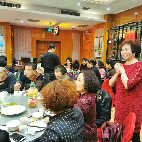 同学朋友情我们永难忘