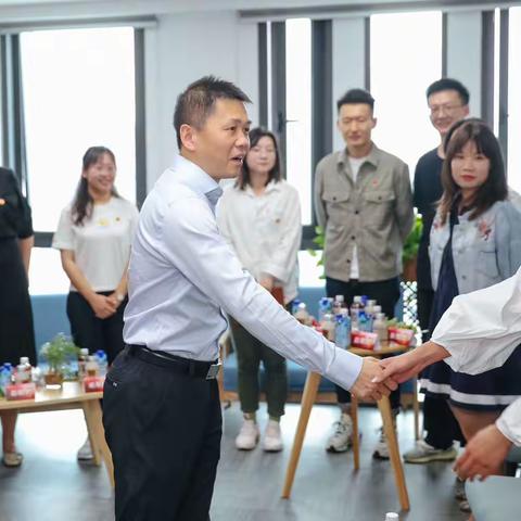 “学习二十大 我们都一YOUNG——我与青春面对面”青年员工座谈会