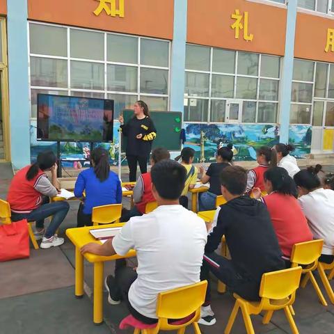 金色童年·立博幼儿园美术培训