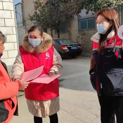 新建社区：开展党员志愿者疫情防控宣传活动
