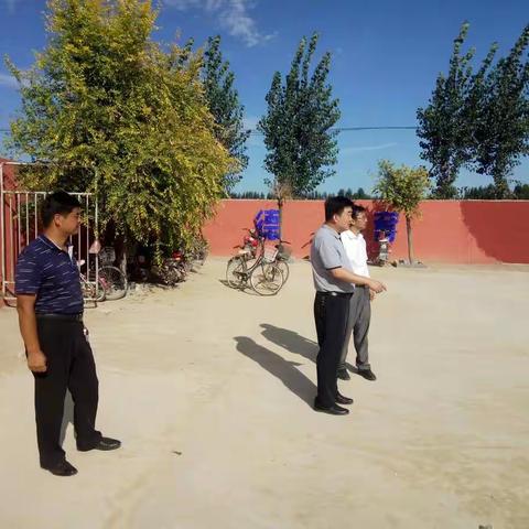 学区领导莅临刘堡小学进行“四轨巡察”