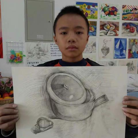 素描基础班静物临摹《砂锅与青椒》