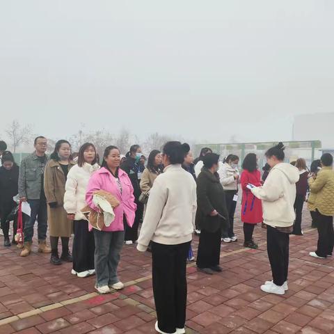 伴日时光，倾听相伴