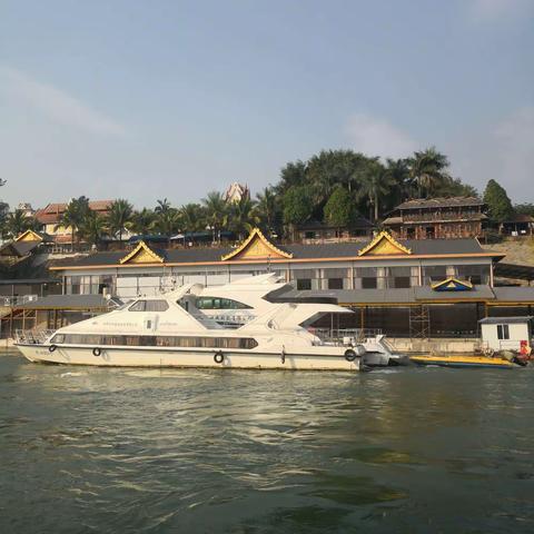 我的美篇…乐道彩云八日游（四）✈️✈️✈️