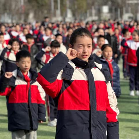 三门峡市伯阳学校学雷锋月暨红领巾奖章“奉献章”争章启动仪式