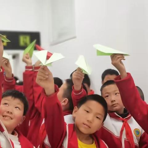 走进科技世界 体验科技魅力 ——高新区第三十八小学和迪分校三年级二班参观雏鹰展翅研学活动纪实